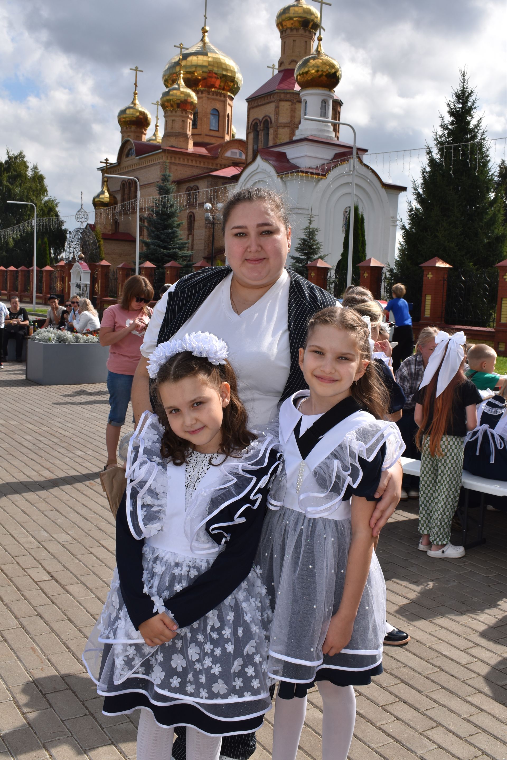 День знаний продолжился праздником на Соборной площади