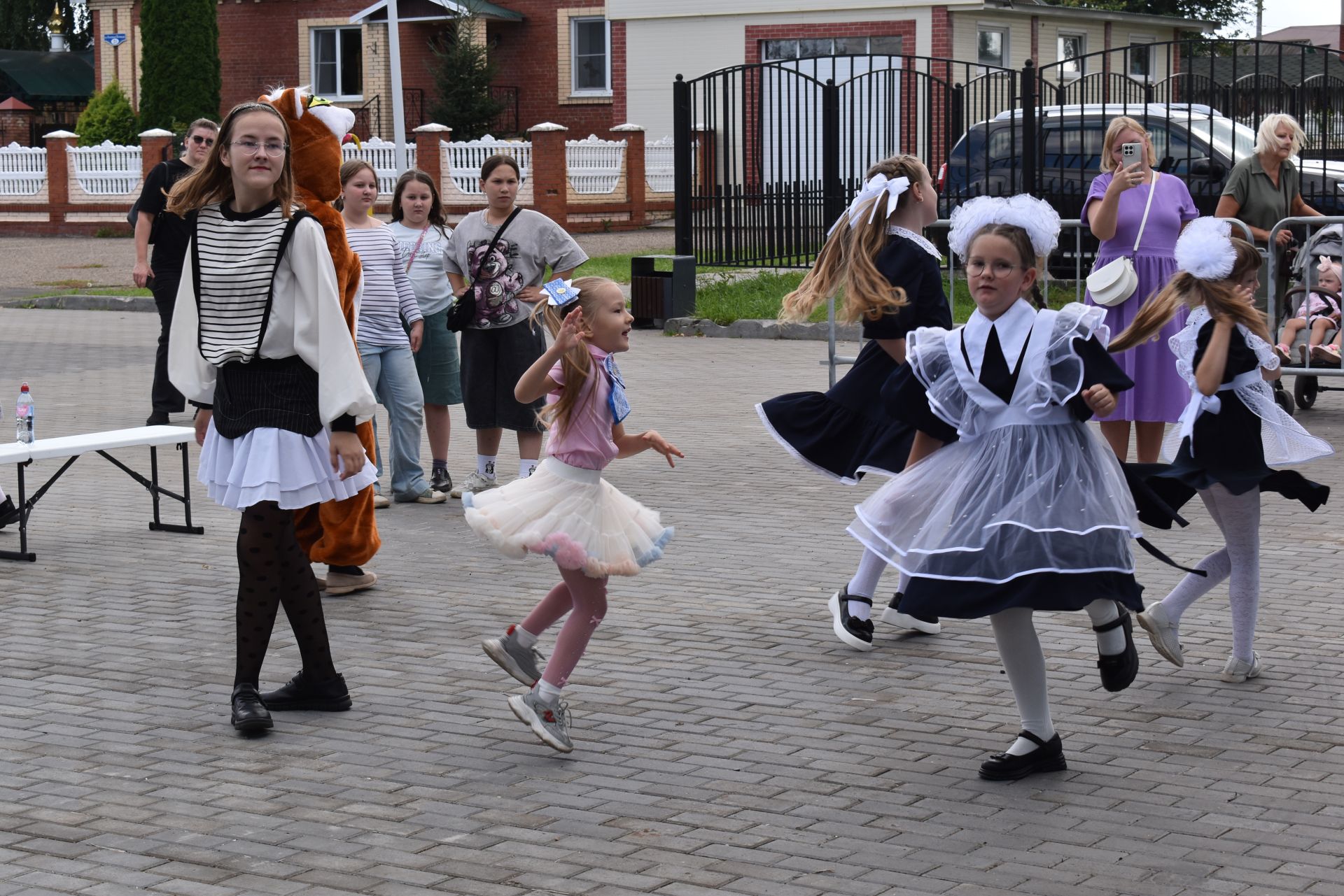 День знаний продолжился праздником на Соборной площади