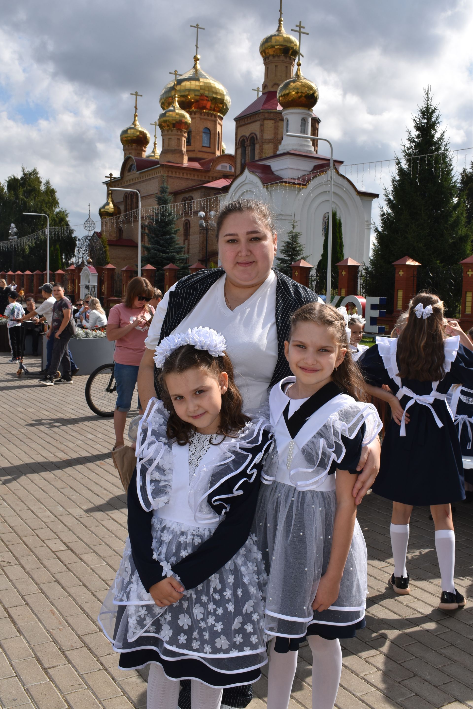 День знаний продолжился праздником на Соборной площади