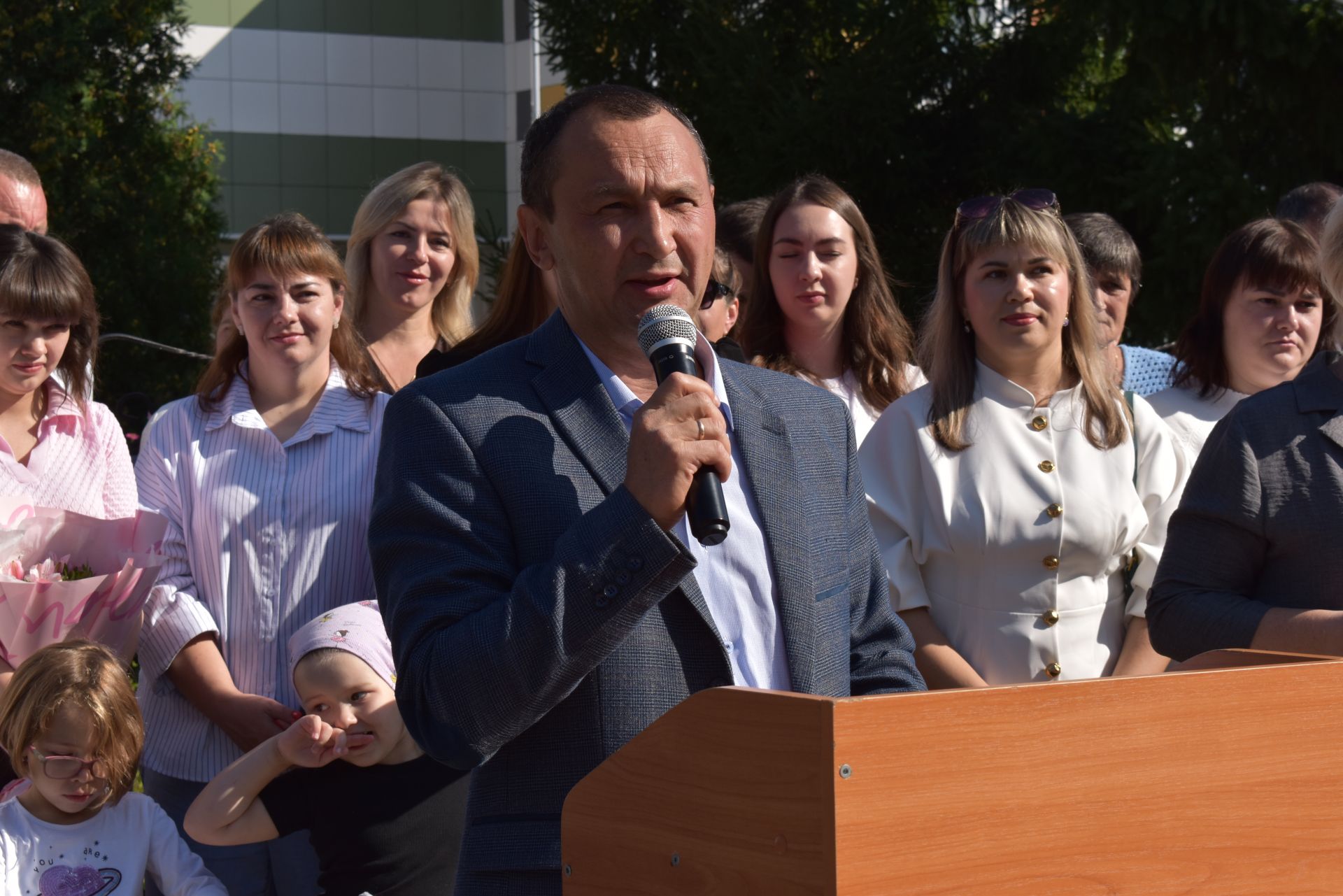 В Алексеевской школе №1 прозвенел первый звонок