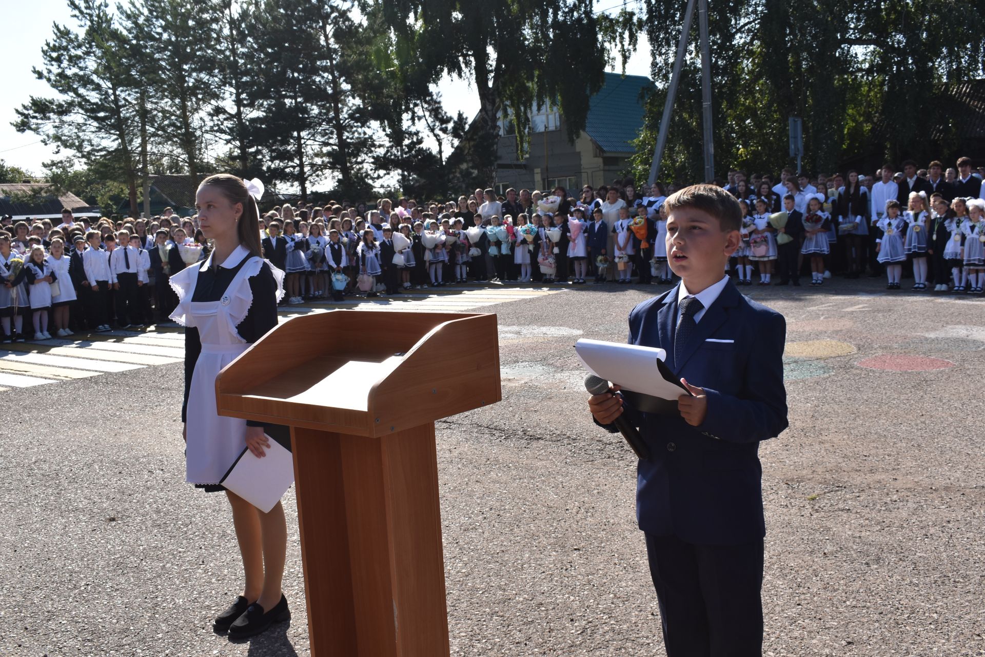 В Алексеевской школе №1 прозвенел первый звонок