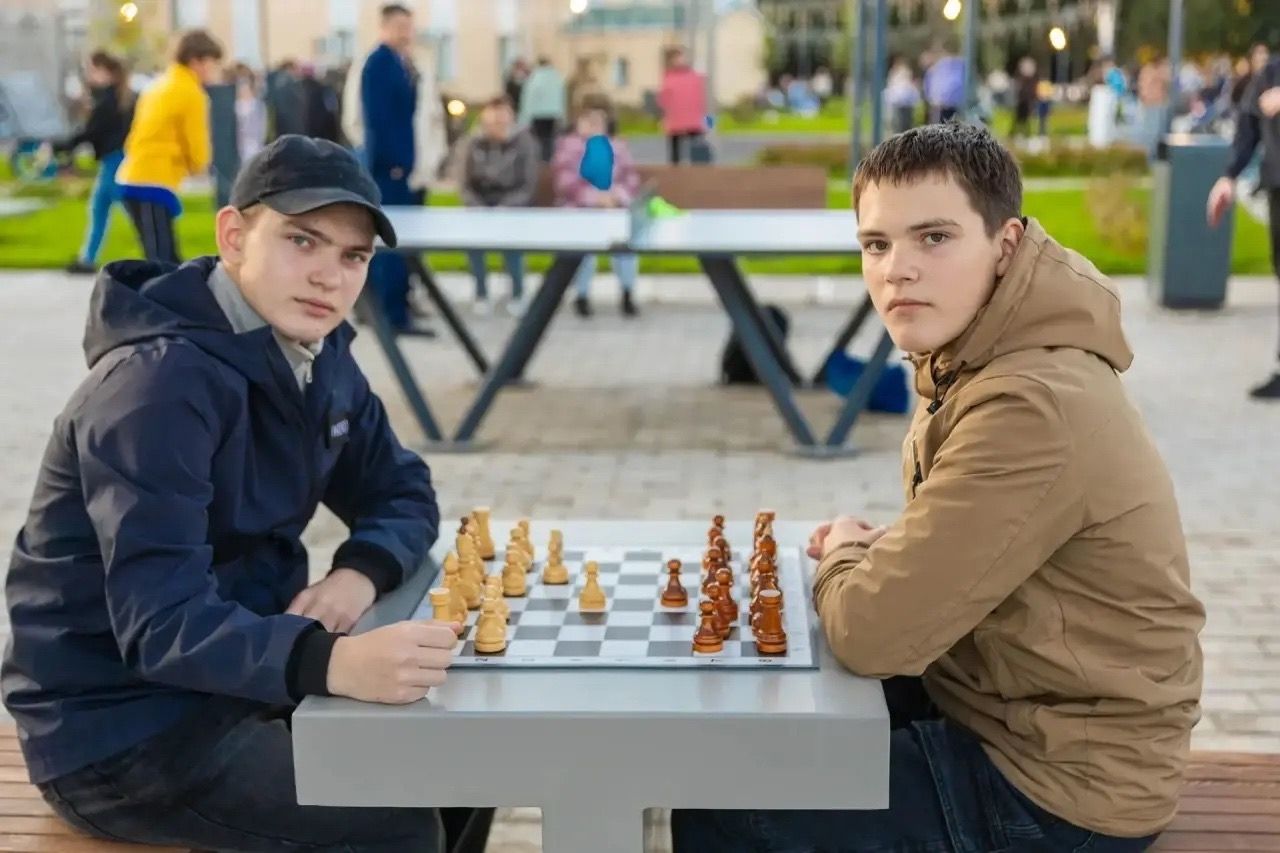 Открытие сквера в Алексеевском отметили огненным шоу и концертом