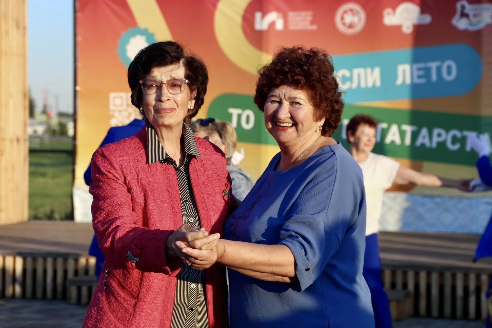 Приглашаем на танцевальные вечера «Золотая молодость» в парке «Семья»