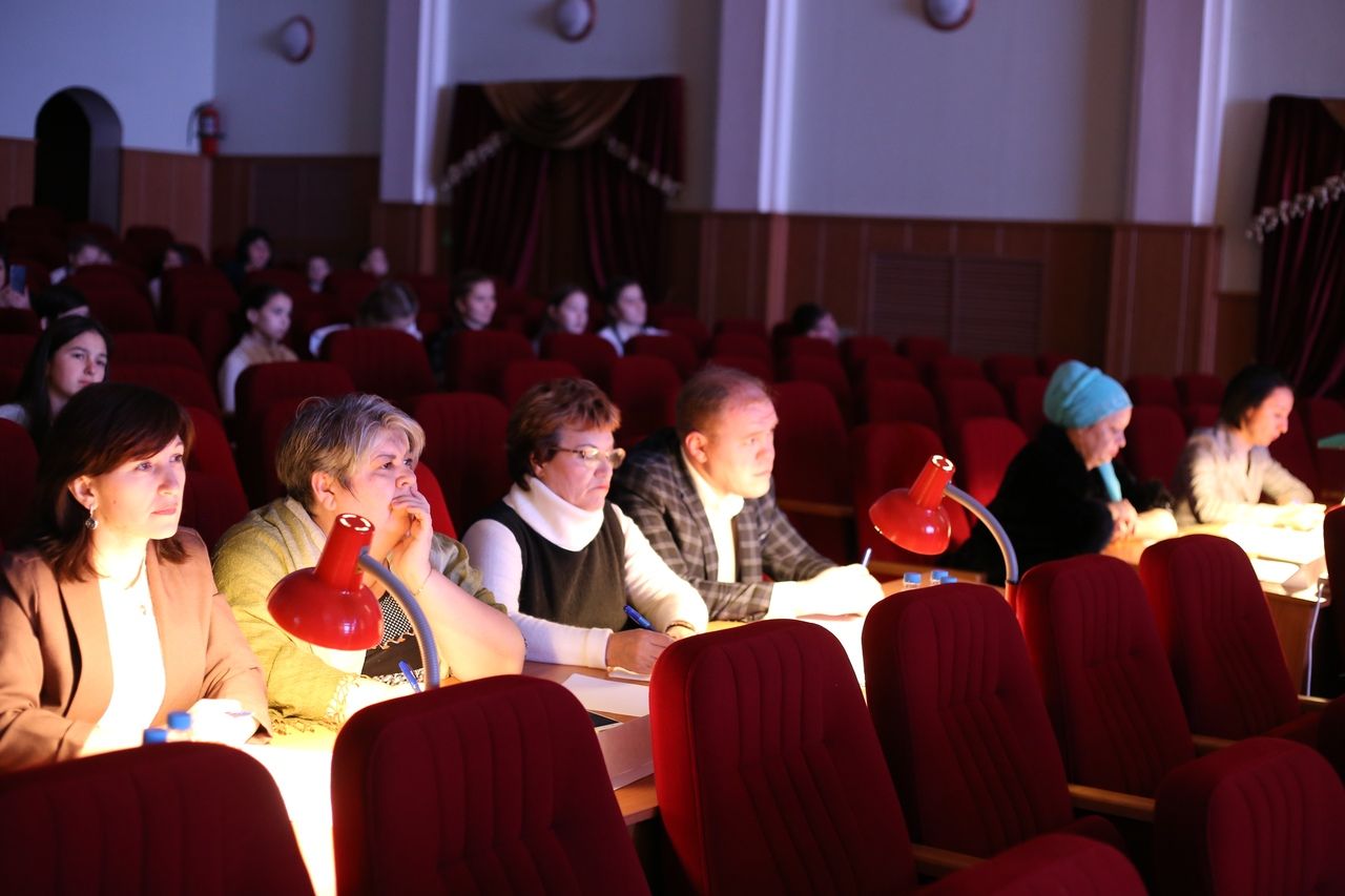 Фоторепортаж: Сто пять юных чтецов прибыло в Алексеевское для участия в «Джалиловских чтениях»