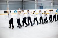 «Бурлеск» на льду: в «Алекс-Арене» прошло грандиозное новогоднее шоу