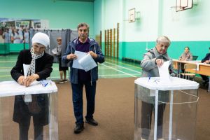 Ветераны района проголосовали и пообщались в кругу друзей
