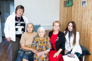 100-летняя жительница Алексеевского района проголосовала на дому