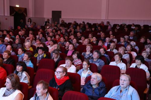 В Алексеевском в День пожилого человека прошел праздничный концерт