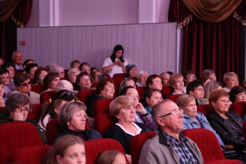 В Алексеевском в День пожилого человека прошел праздничный концерт