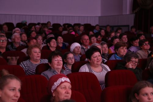 В Алексеевском в День пожилого человека прошел праздничный концерт