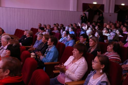 В Алексеевском в День пожилого человека прошел праздничный концерт