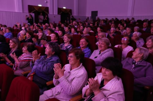 В Алексеевском в День пожилого человека прошел праздничный концерт