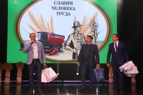 Комбайнер из Алексеевского района стал лучшим в Татарстане