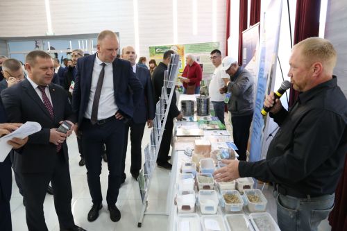 Животноводы Закамья в Алексеевском обсудили вопросы повышения производства и сохранения стада