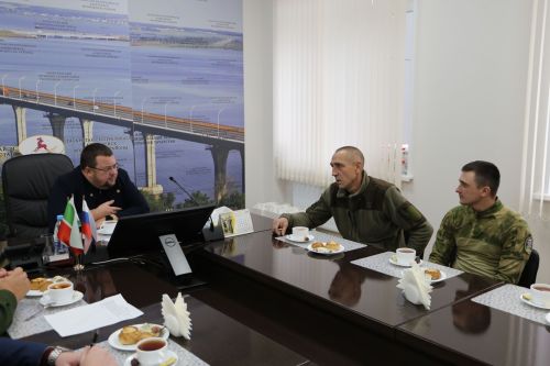 Глава Алексеевского района встретился с мобилизованными прибывшими в отпуск