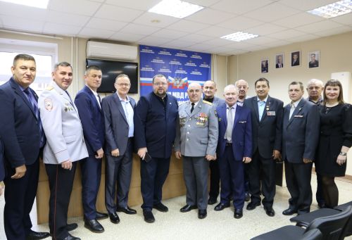 В Алексеевском наградили лучших полицейских