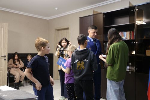 Прокуратура Алексеевского района организовала экскурсию по ведомству для воспитанников приюта «Забота»