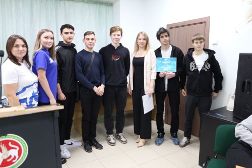 «Белая мечеть, тюбетейка и матрешка»: студенты колледжа окунулись в культуру родного края