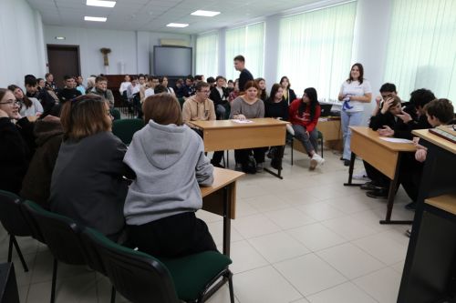 «Белая мечеть, тюбетейка и матрешка»: студенты колледжа окунулись в культуру родного края