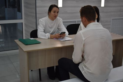 В районном Доме культуры прошел день правовой помощи несовершеннолетним