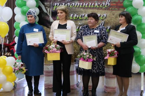 В Алексеевском наградили лучших работников агропромышленного комплекса