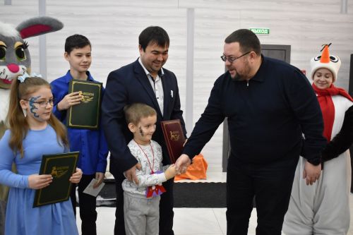 В Алексеевском детям с ограниченными возможностями устроили праздник