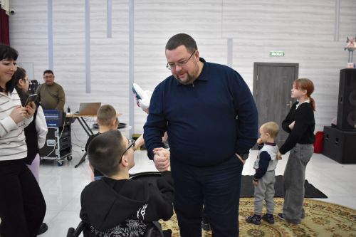 В Алексеевском детям с ограниченными возможностями устроили праздник
