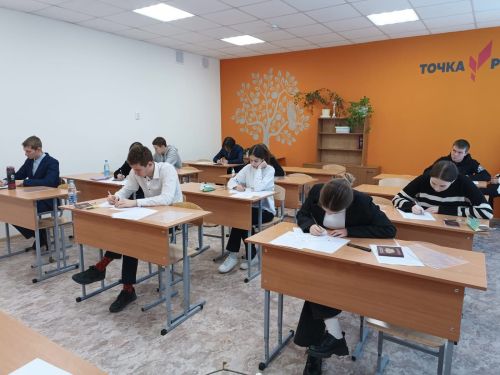 Алексеевские одиннадцатиклассники написали итоговое сочинение