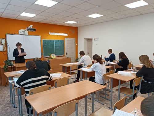 Алексеевские одиннадцатиклассники написали итоговое сочинение