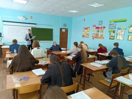 Алексеевские одиннадцатиклассники написали итоговое сочинение