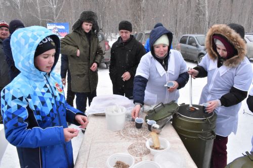 Около двухсот пятидесяти алексеевцев приняли участие в «Лыжне России»
