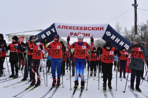 Около двухсот пятидесяти алексеевцев приняли участие в «Лыжне России»