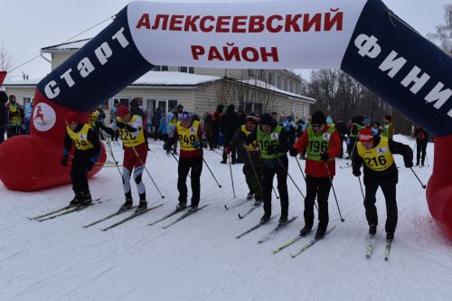 Около двухсот пятидесяти алексеевцев приняли участие в «Лыжне России»