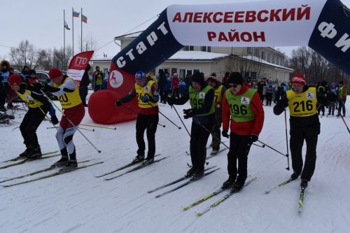 Около двухсот пятидесяти алексеевцев приняли участие в «Лыжне России»