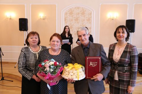 В Алексеевском чествовали «бриллиантовую» и «золотые» семейные пары