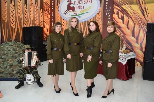 В Алексеевском прошел концерт в честь Дня защитника Отечества