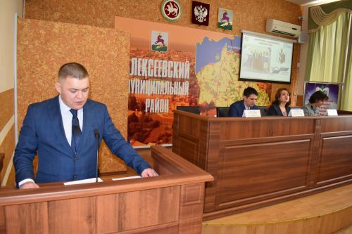 В Алексеевском профсоюз работников образования подвел итоги работы и наградил лучших