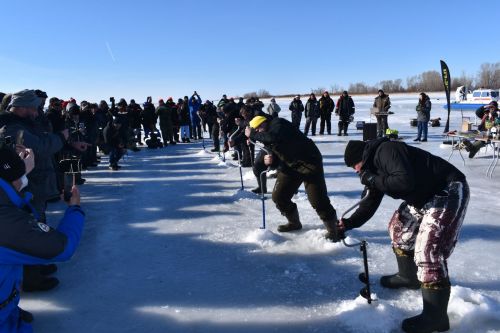 В Алексеевском районе 140 рыбаков Татарстана закрыли сезон фестивалем ухи