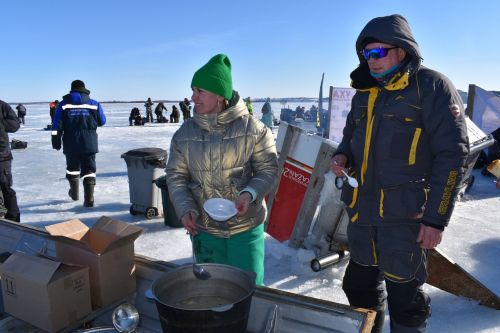 В Алексеевском районе 140 рыбаков Татарстана закрыли сезон фестивалем ухи