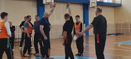 Алексеевские учителя физической культуры прошли базовый курс тэг-регби