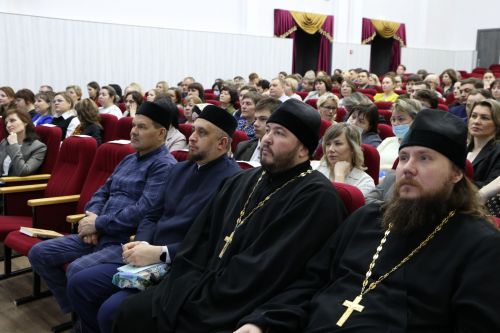 «Свадьбой заканчиваются сказки, а в жизни всё только начинается»: в Алексеевском дан старт республиканскому проекту по укреплению семейных отношений