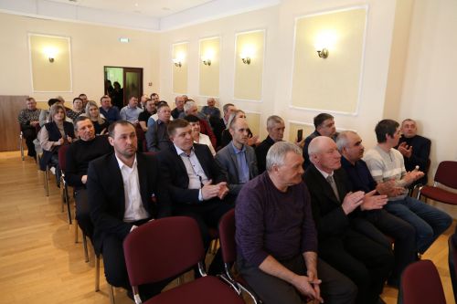 Глава Алексеевского района наградил работников коммунального хозяйства