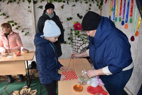 Восточные мотивы, горячий плов, танцы и игры: в Алексеевском отпраздновали Навруз