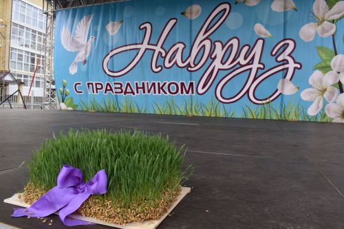 Восточные мотивы, горячий плов, танцы и игры: в Алексеевском отпраздновали Навруз
