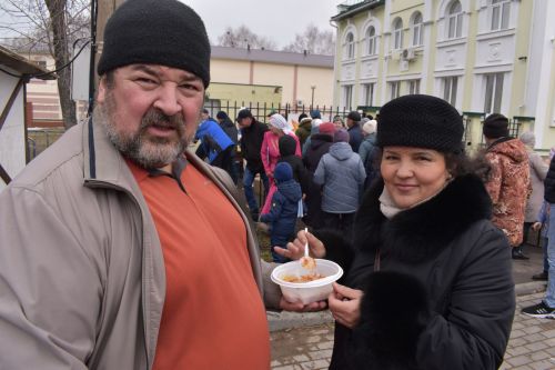 Восточные мотивы, горячий плов, танцы и игры: в Алексеевском отпраздновали Навруз