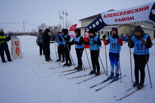 Алексеевские школьники приняли участие в биатлоне