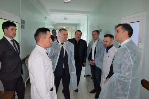 Глава Минздрава РТ посетил Алексеевскую ЦРБ и наградил лучших медиков