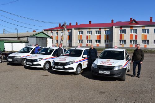 В Алексеевском провели техосмотр учебных машин и мотоцикла