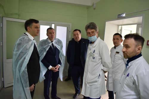 Глава Минздрава РТ посетил Алексеевскую ЦРБ и наградил лучших медиков