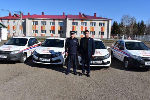 В Алексеевском провели техосмотр учебных машин и мотоцикла